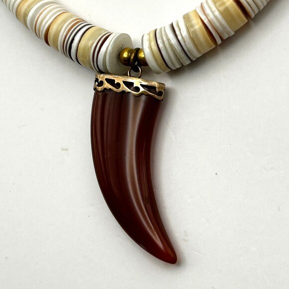 Vintage Shell Heishi Bead Necklace Carnelian Claw Pendant Tribal Boho 16 - Picture 1 of 14